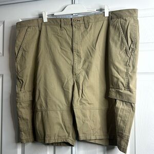 Wrangler Cargo Relaxed Fit Sits At Natural Waist Shorts 50